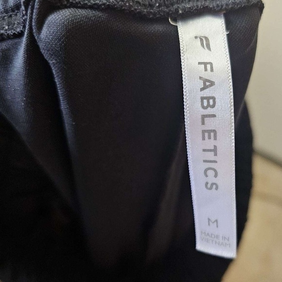 Fabletics Women’s Black Jogger Pants Size Medium - Picture 2 of 6